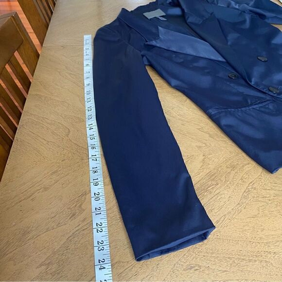 Theonne Navy Double Breasted Blazer Size Small - Picture 11 of 11
